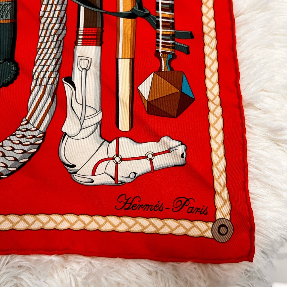 auth HERMES 90 Square Scarf made in France 100% silk - Picture 3 of 5